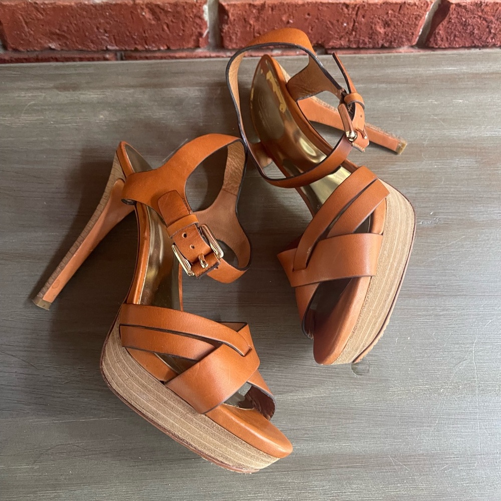 🌞Coach Dani Platform Strappy Leather Heel